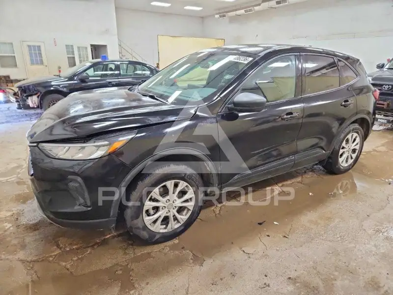 2025 Ford ESCAPE photo