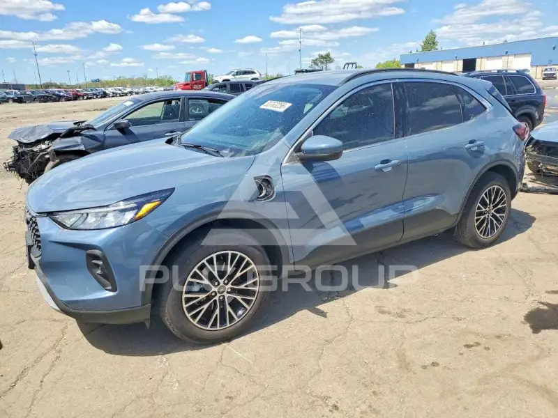 2025 Ford ESCAPE фото