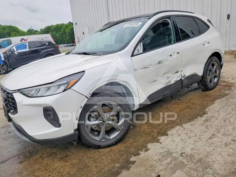 2025 Ford ESCAPE photo