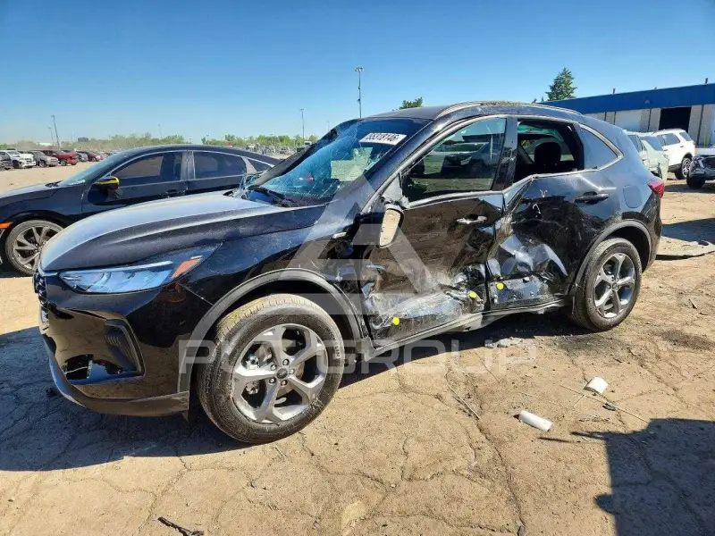 2025 Ford ESCAPE photo