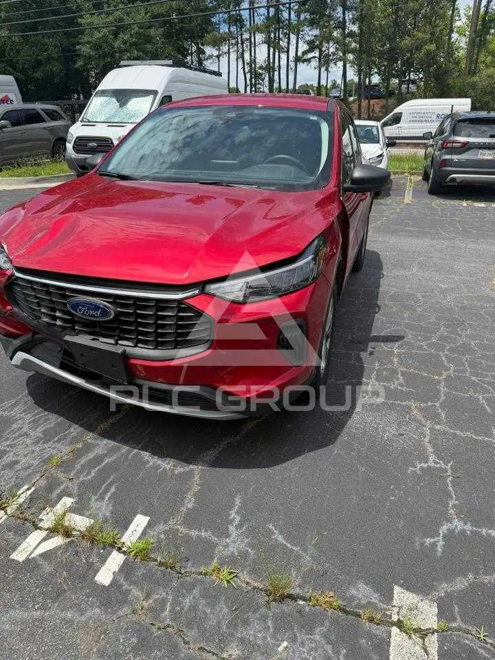 2025 Ford ESCAPE photo