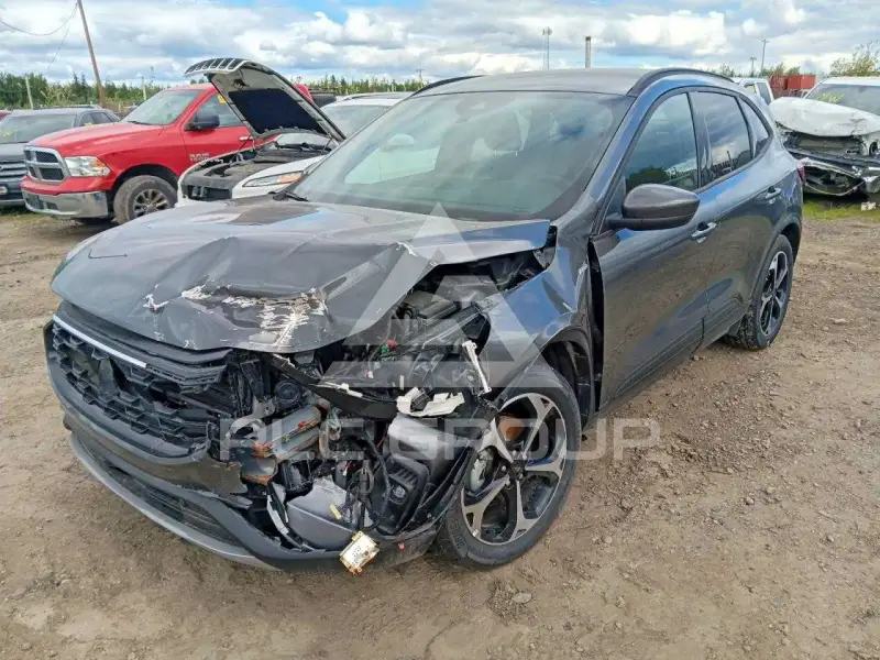 2025 Ford ESCAPE photo