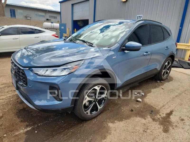 2025 Ford ESCAPE фото