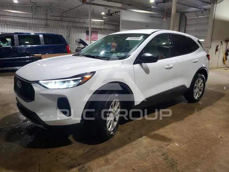2025 Ford ESCAPE photo