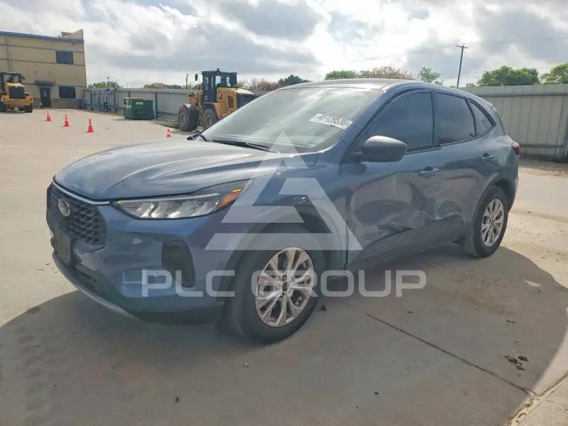 2025 Ford ESCAPE photo