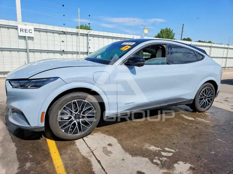 2025 Ford MUSTANG фото