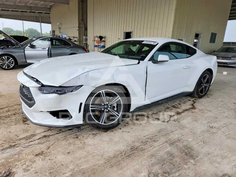 2025 Ford MUSTANG фото