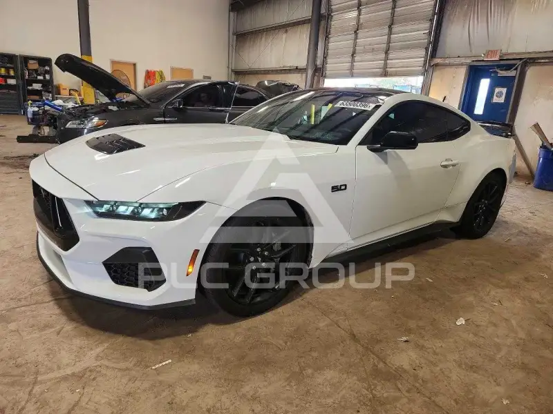 2025 Ford MUSTANG photo