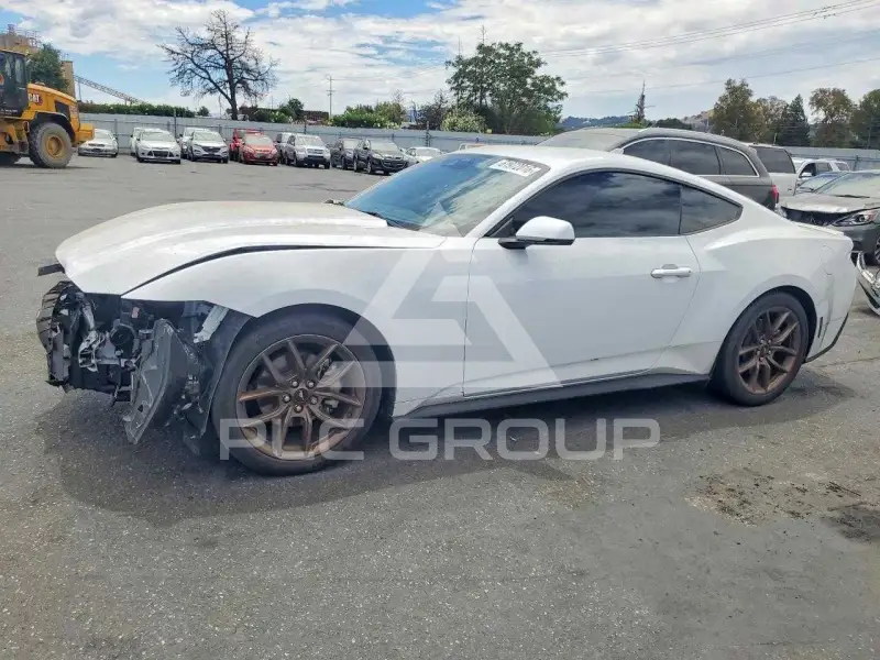 2025 Ford MUSTANG фото