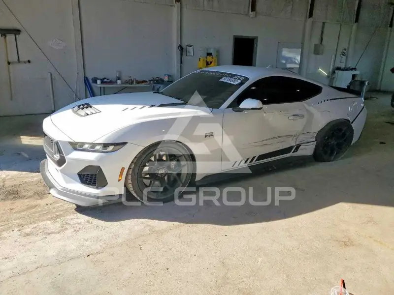 2025 Ford MUSTANG фото