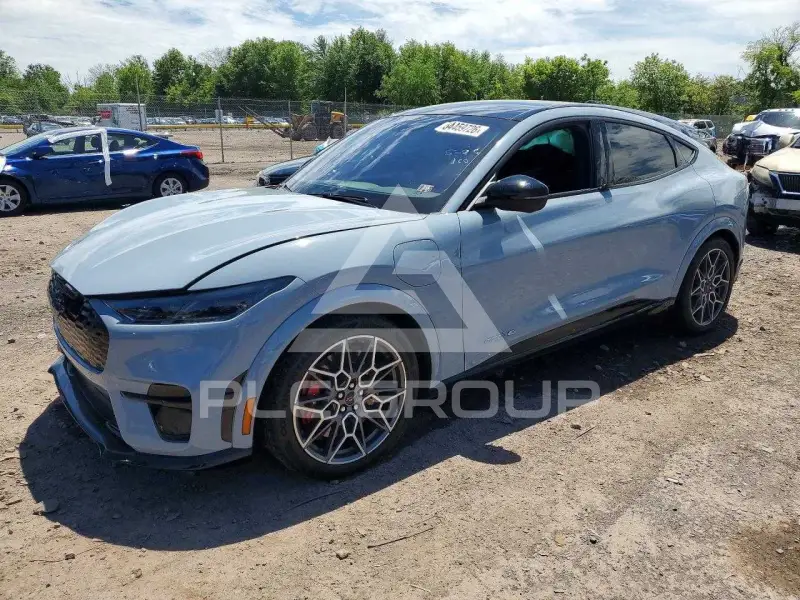 2025 Ford MUSTANG фото
