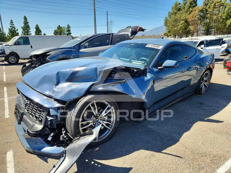 2025 Ford MUSTANG photo