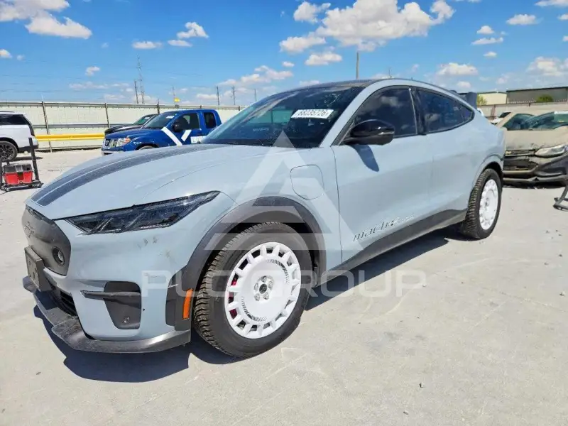 2025 Ford MUSTANG photo