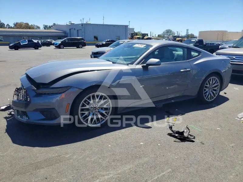 2025 Ford MUSTANG фото