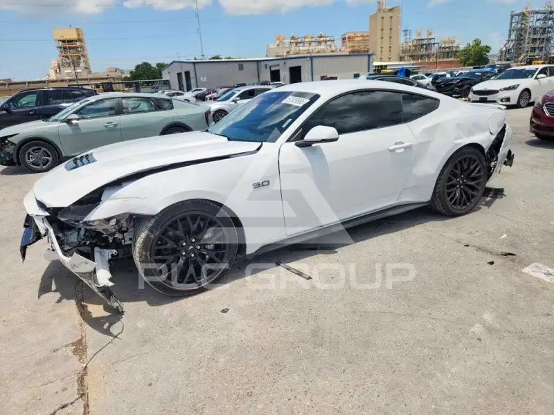 2025 Ford MUSTANG photo