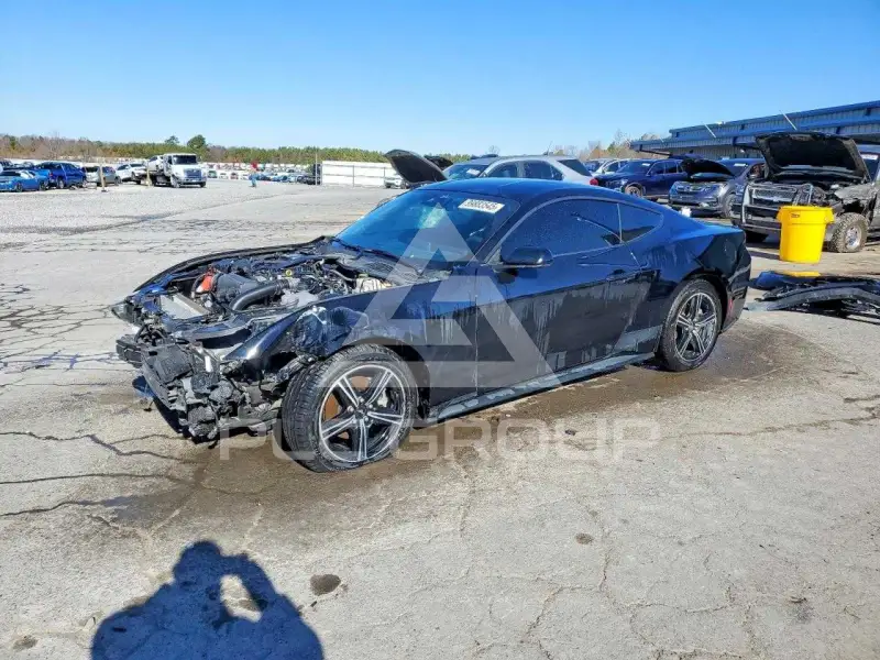 2025 Ford MUSTANG photo