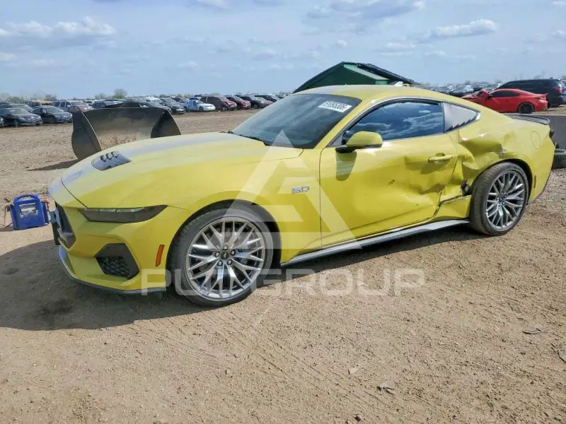 2025 Ford MUSTANG photo