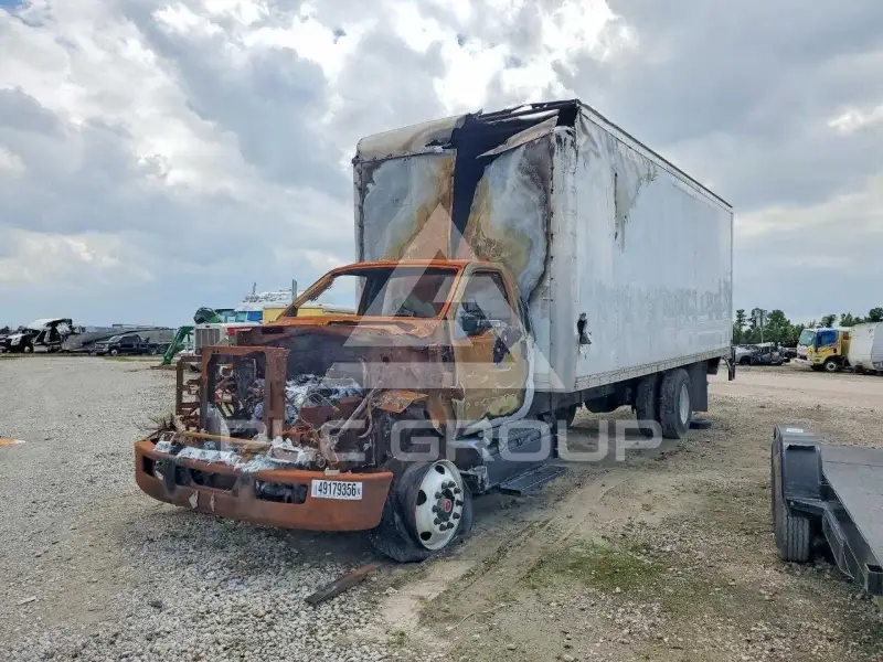 2025 Ford F-650 фото