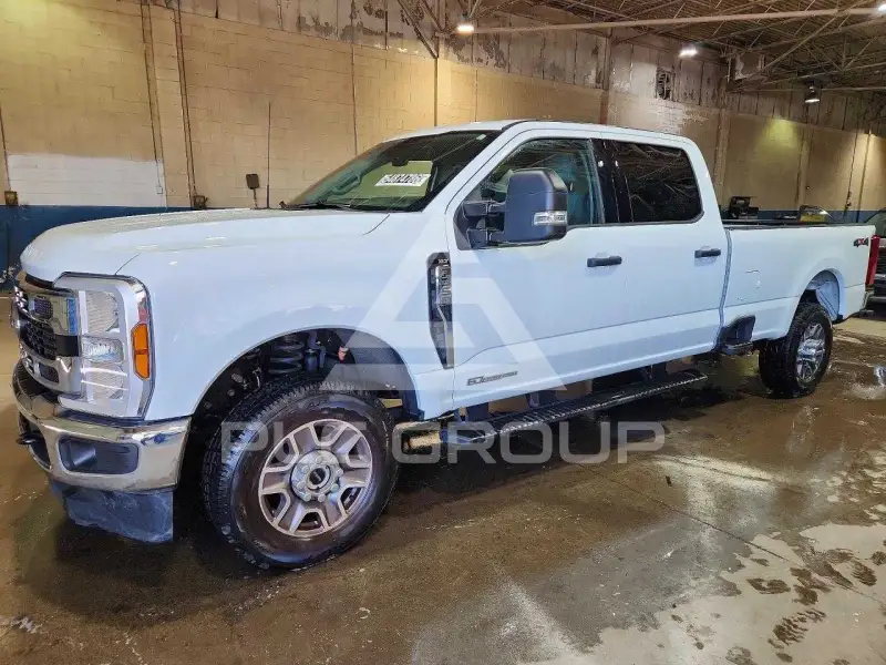 2025 Ford F-350 фото