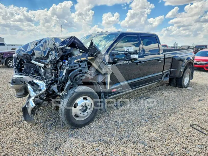 2025 Ford F-350 фото