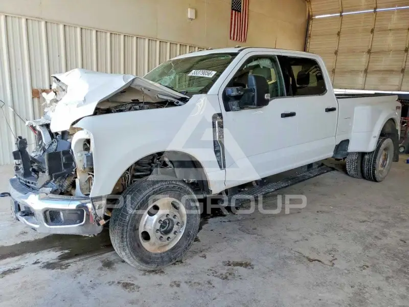 2025 Ford F-350 фото