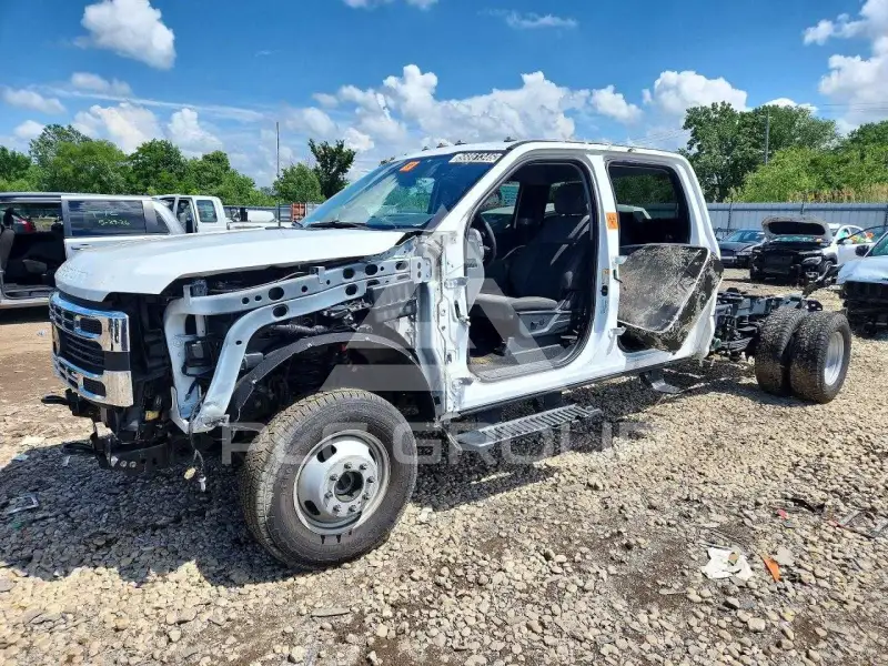 2025 Ford F-350 фото