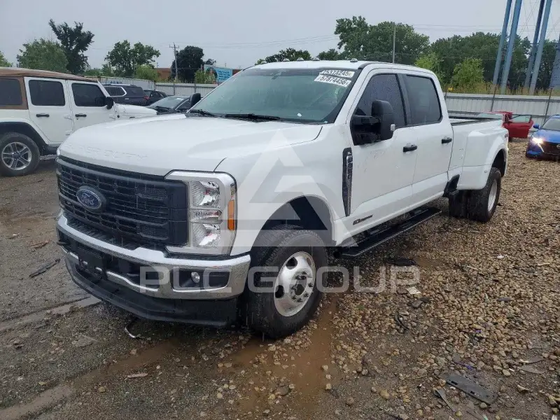 2025 Ford F-350 фото