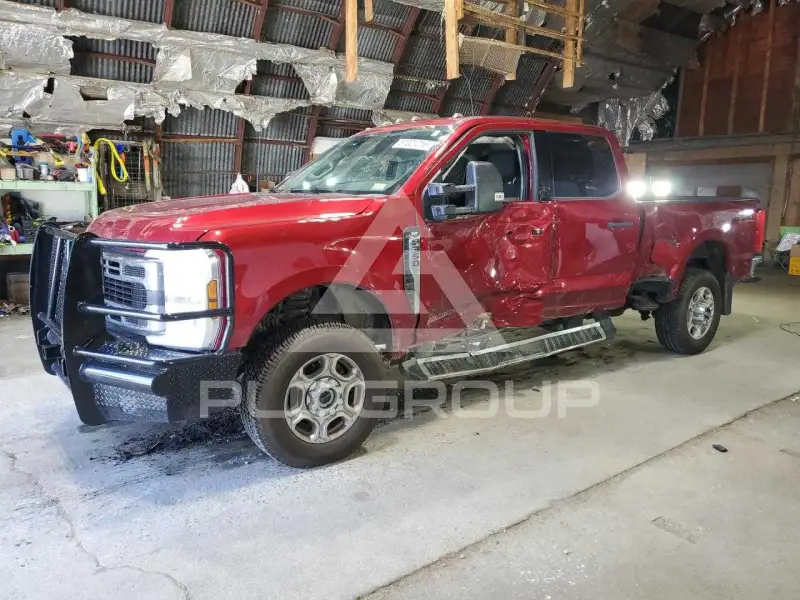 2025 Ford F-350 photo