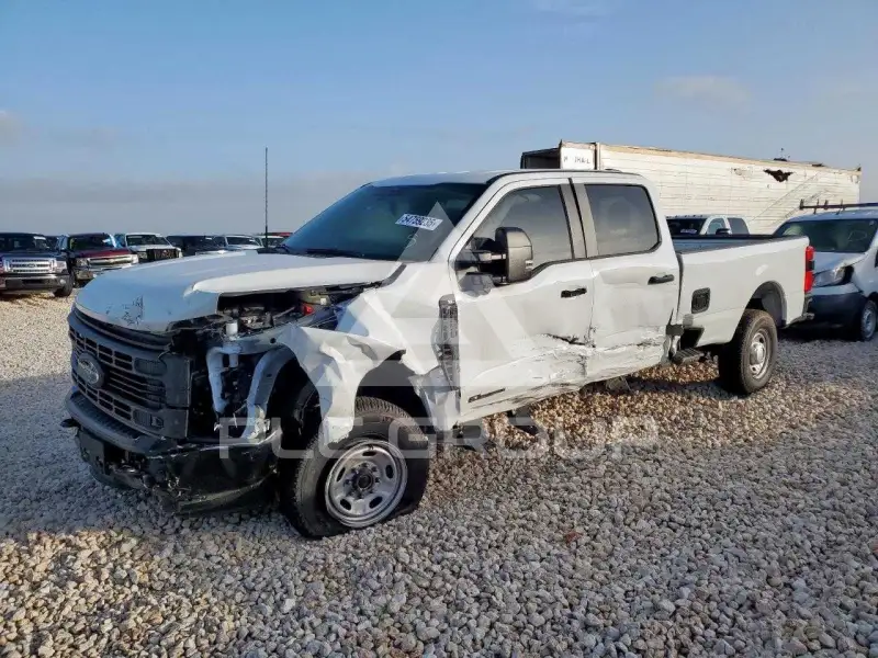 2025 Ford F-250 фото