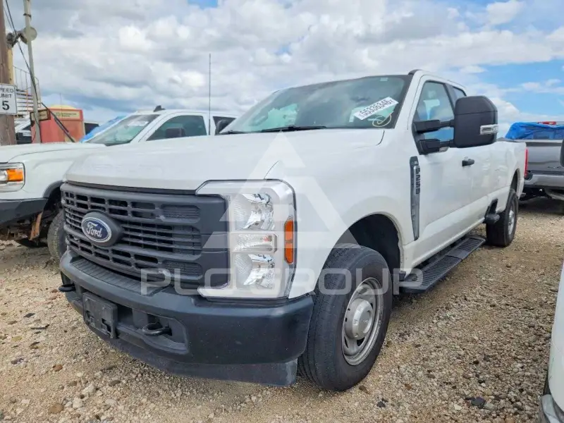 2025 Ford F-250 фото