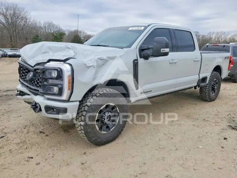 2025 Ford F-250 фото