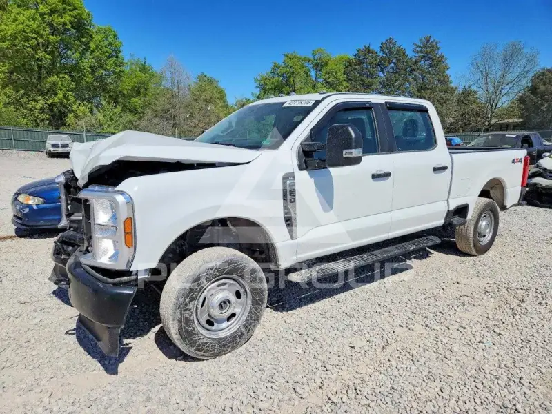 2025 Ford F-250 фото
