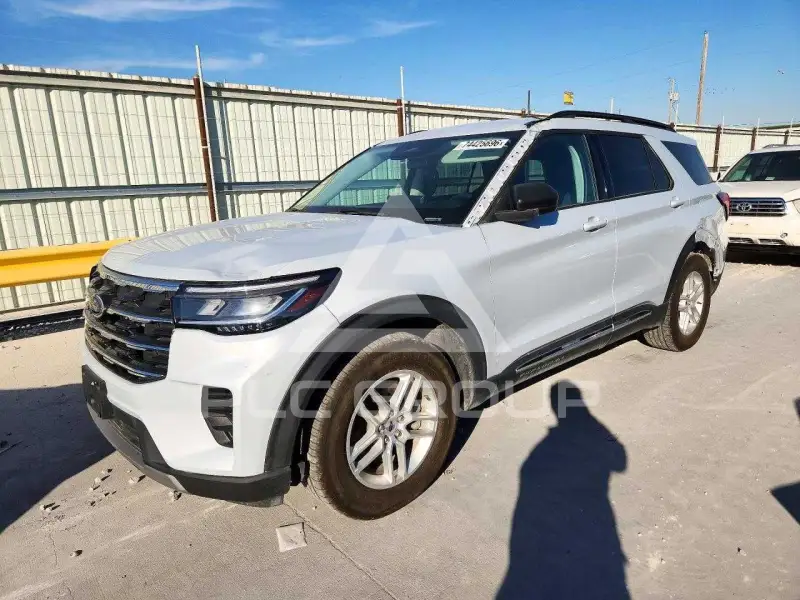 2025 Ford EXPLORER фото