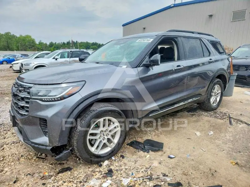 2025 Ford EXPLORER photo