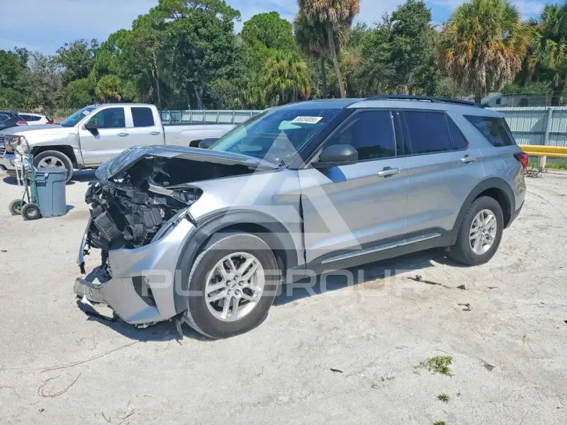 2025 Ford EXPLORER photo
