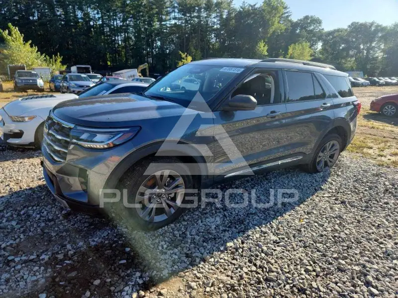 2025 Ford EXPLORER photo