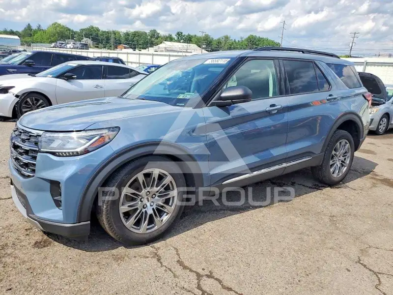 2025 Ford EXPLORER photo