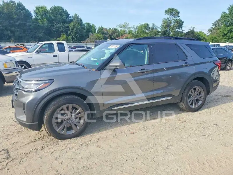 2025 Ford EXPLORER photo