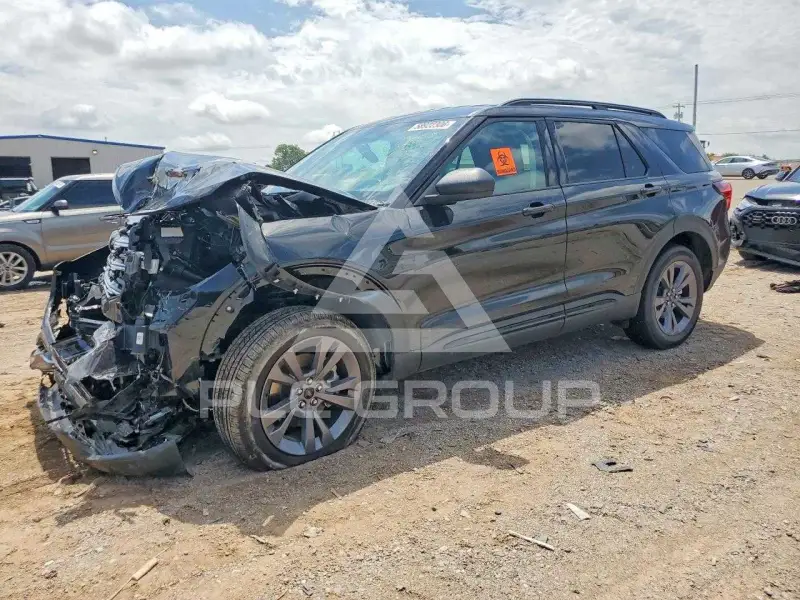 2025 Ford EXPLORER photo