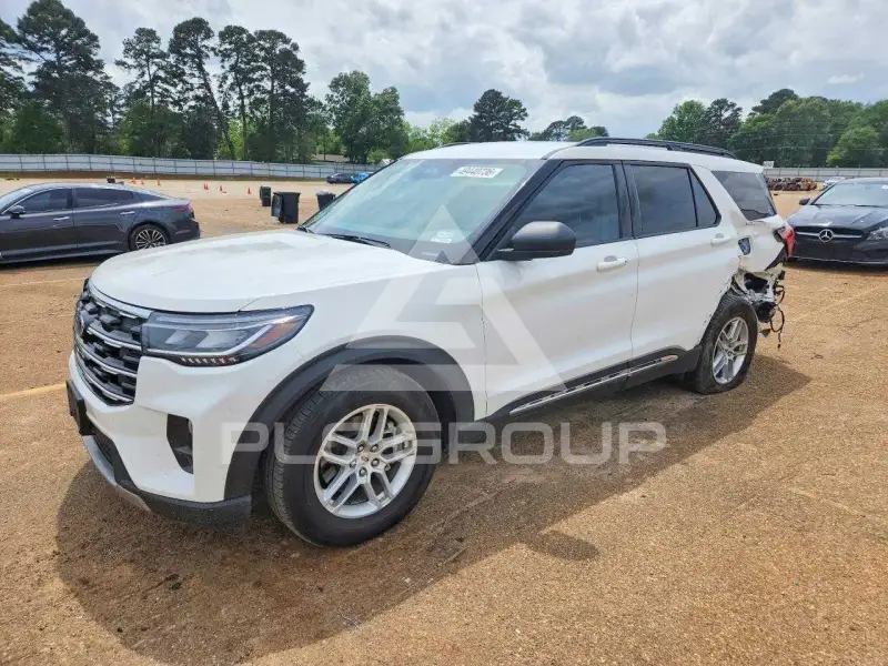 2025 Ford EXPLORER photo