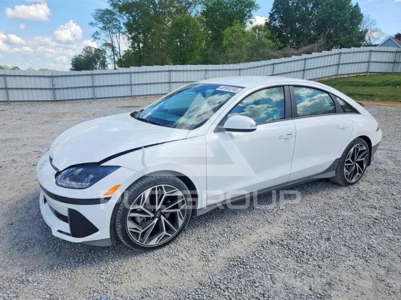2025 Hyundai Ioniq photo