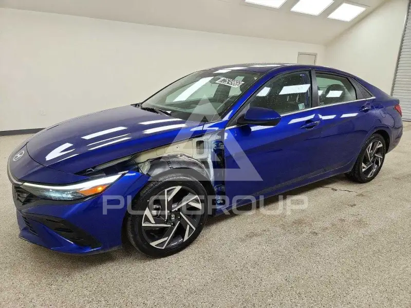 2025 Hyundai Elantra фото