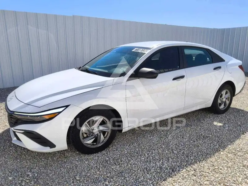 2025 Hyundai Elantra фото