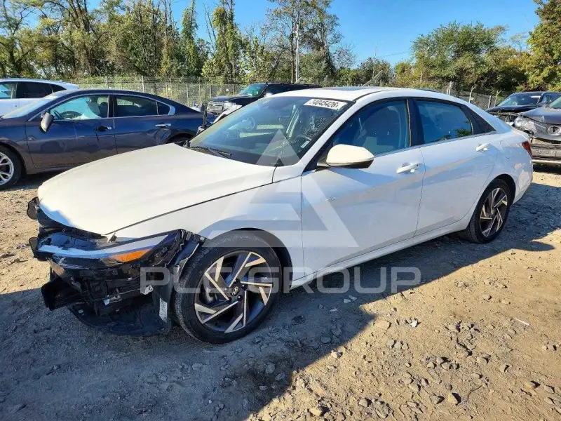 2025 Hyundai Elantra фото