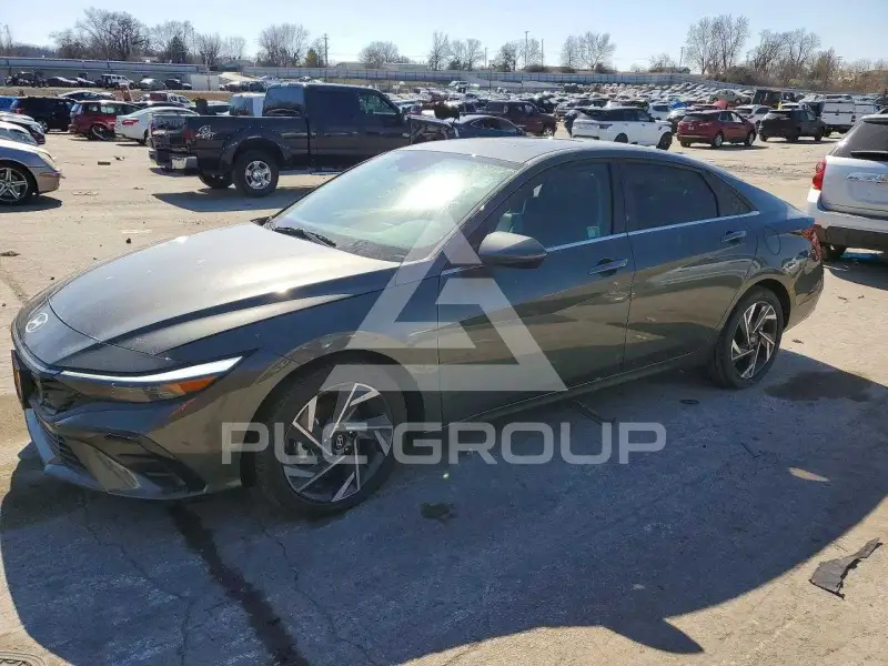 2025 Hyundai Elantra фото