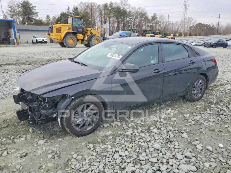 2025 Hyundai Elantra фото