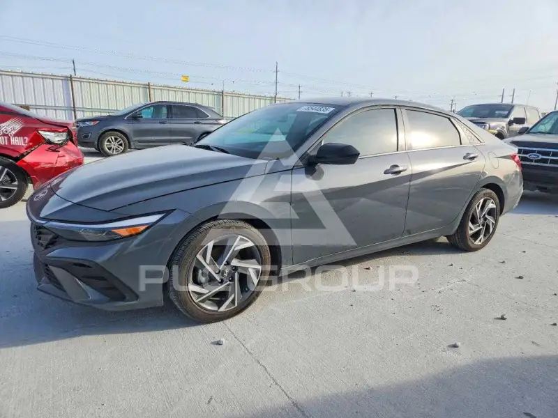 2025 Hyundai Elantra фото