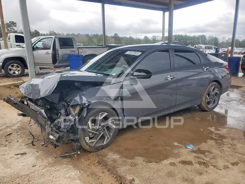 2025 Hyundai Elantra фото