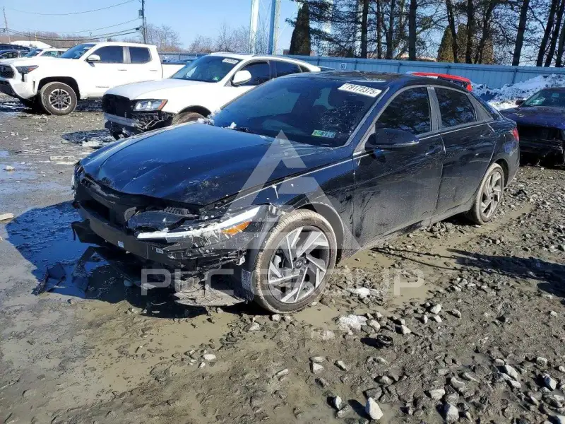 2025 Hyundai Elantra фото