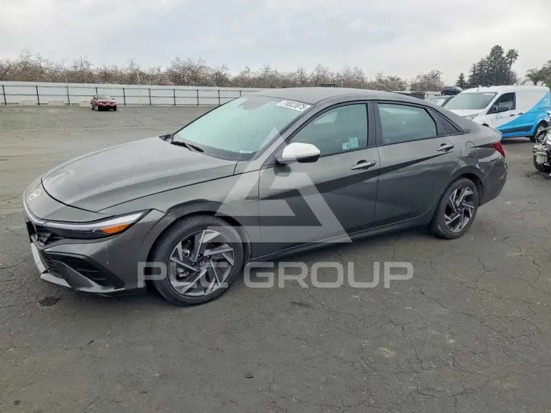 2025 Hyundai Elantra фото